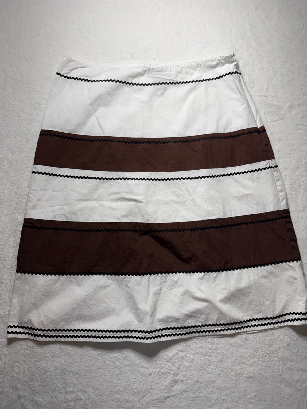 The Limited White and Brown Striped A-Line Skirt wth Black Scalloped Trim